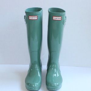 Light Green Tall Hunter Boots! size: 7